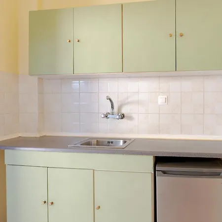 Hotel George And Marios